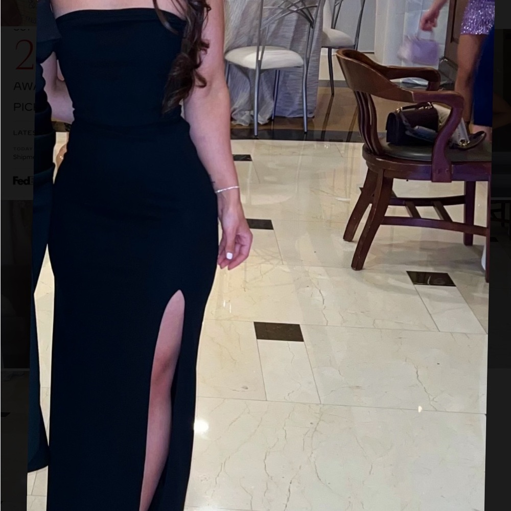 Brand new and never worn long black strapless dress with a slit - Picture 3 of 3
